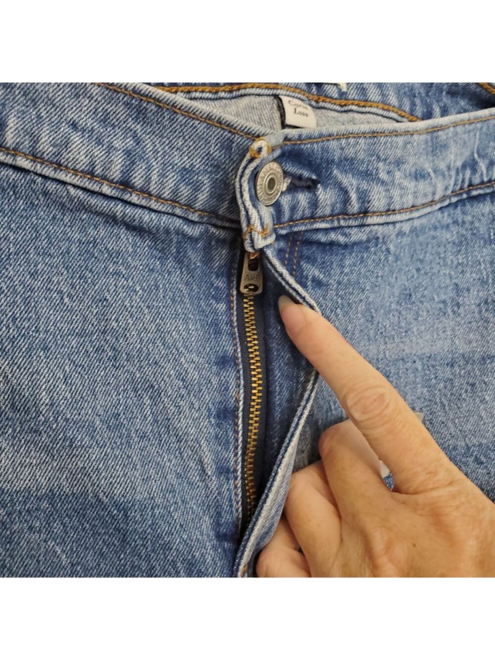 Abercrombie & Fitch Curve Love The Straight Mid Rise jeans - Picture 4 of 10
